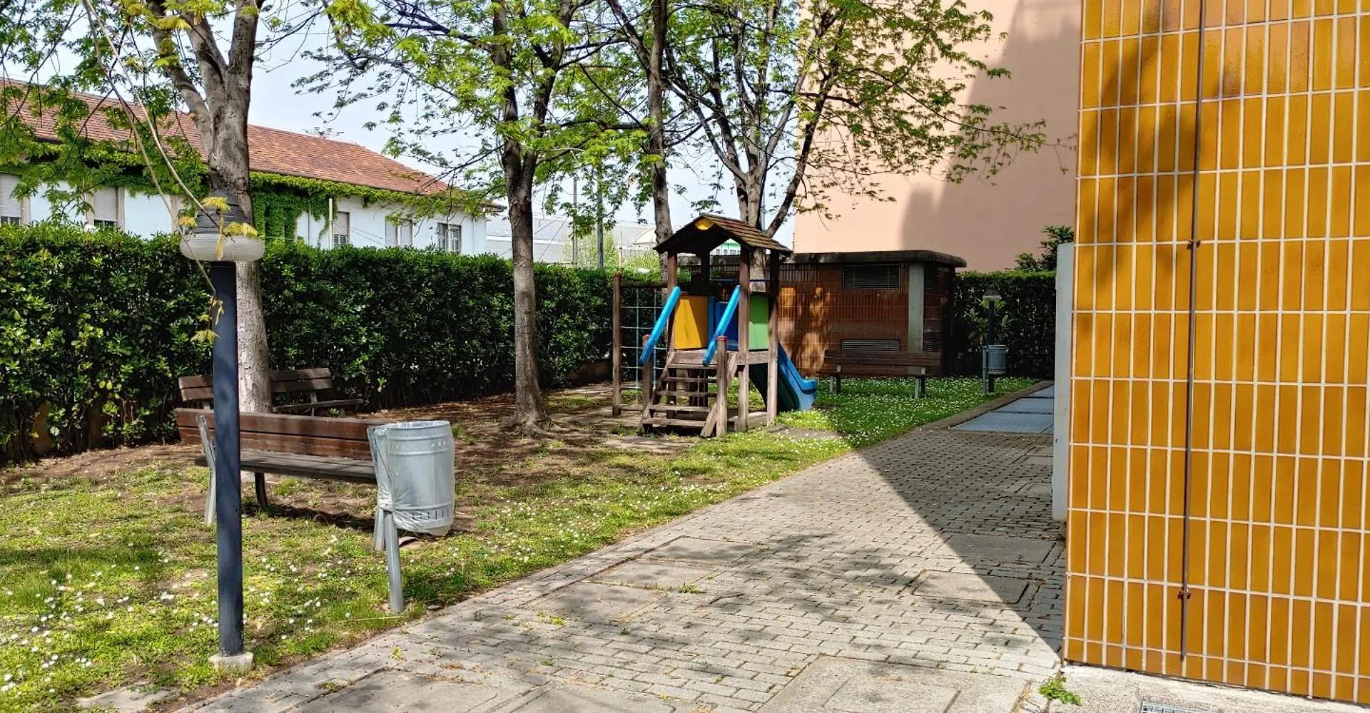 Villa4Holydays - M1 Subway Milano Daire